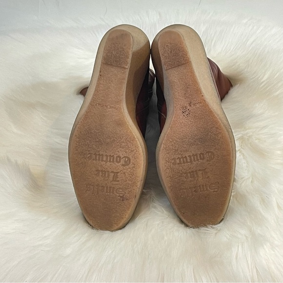 Juicy Couture Maroon Wedge Leather Ankle Bootie - Picture 4 of 8